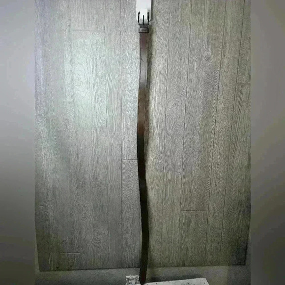 Dickes brownleather belt with gun metal buckle. size 46-48. - Picture 1 of 11